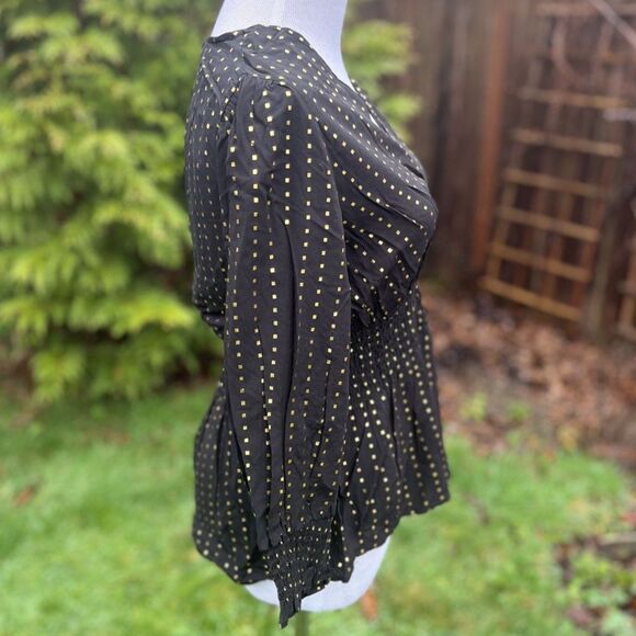 Harve Bernard Black Blouse with Gold Foil – Size Small – NWT - Picture 3 of 8